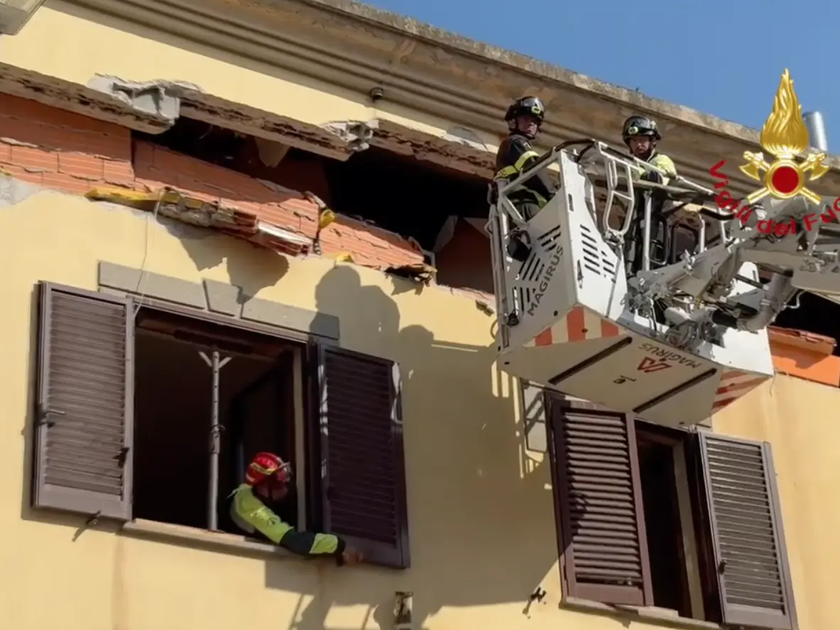Sassari, attimi di paura: le immagini dal luogo dell’esplosione