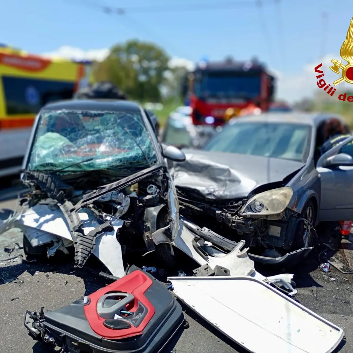 Scontro frontale a Quartu Sant’Elena: conducenti estratti dalle lamiere