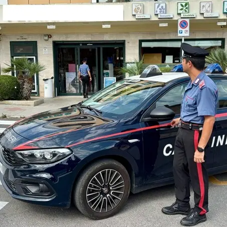 Rapina in farmacia a Monserrato: dopo fuga in motorino viene rintracciato e arrestato