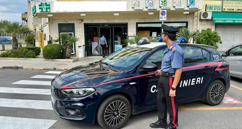 Rapina in farmacia a Monserrato: dopo fuga in motorino viene rintracciato e arrestato