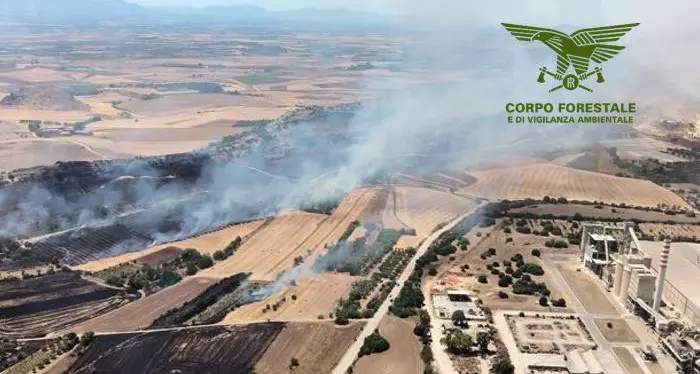 Emergenza incendi in Sardegna: oggi 21 roghi