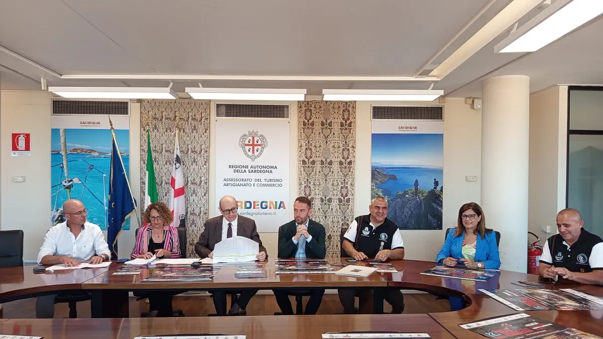 Ollolai, il Palio degli Asinelli accende l’estate della Barbagia | La presentazione a Cagliari
