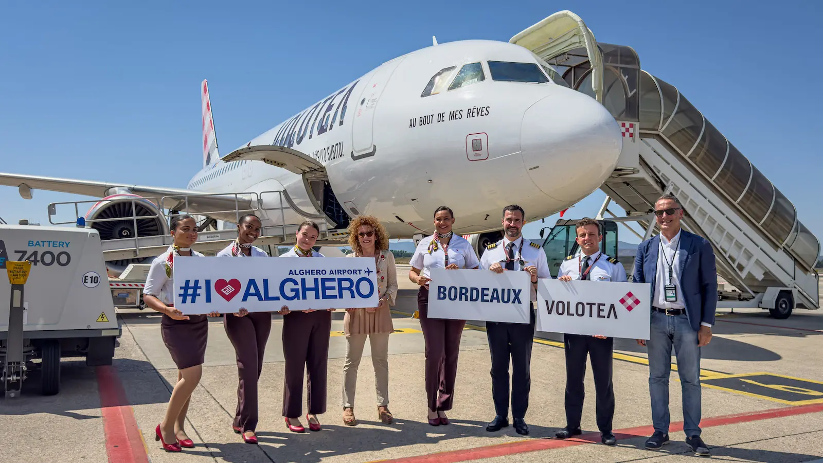 Alghero accoglie il primo volo Volotea da Bordeaux