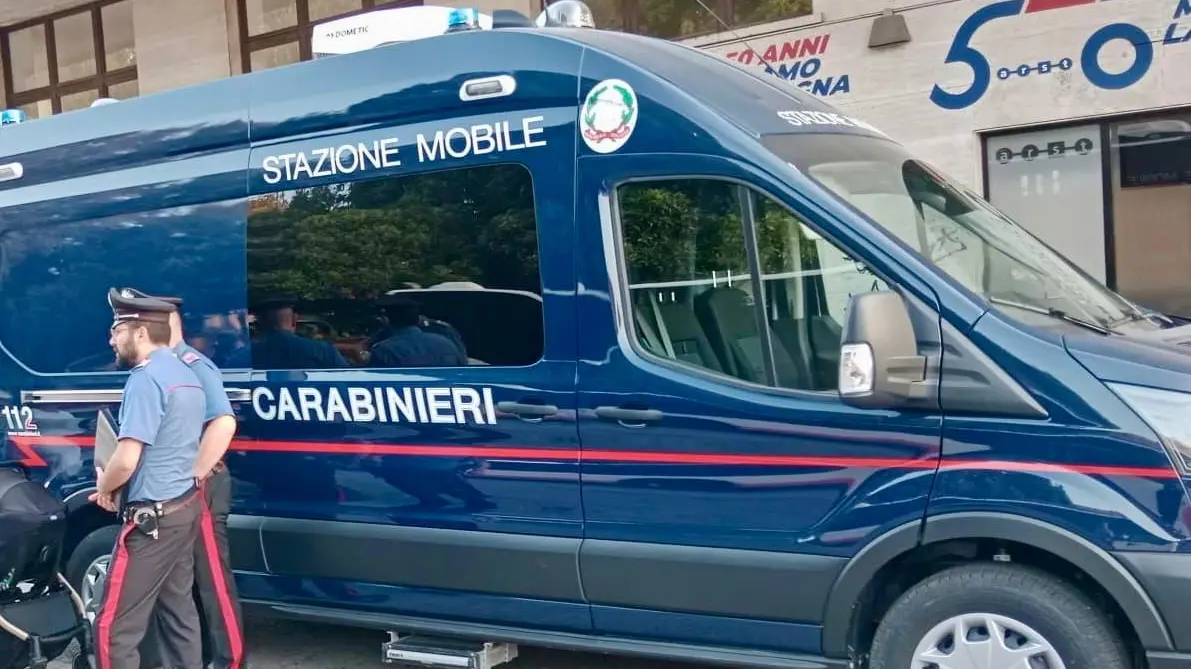 Presidio di legalità a Cagliari: la Stazione Mobile dei Carabinieri in azione
