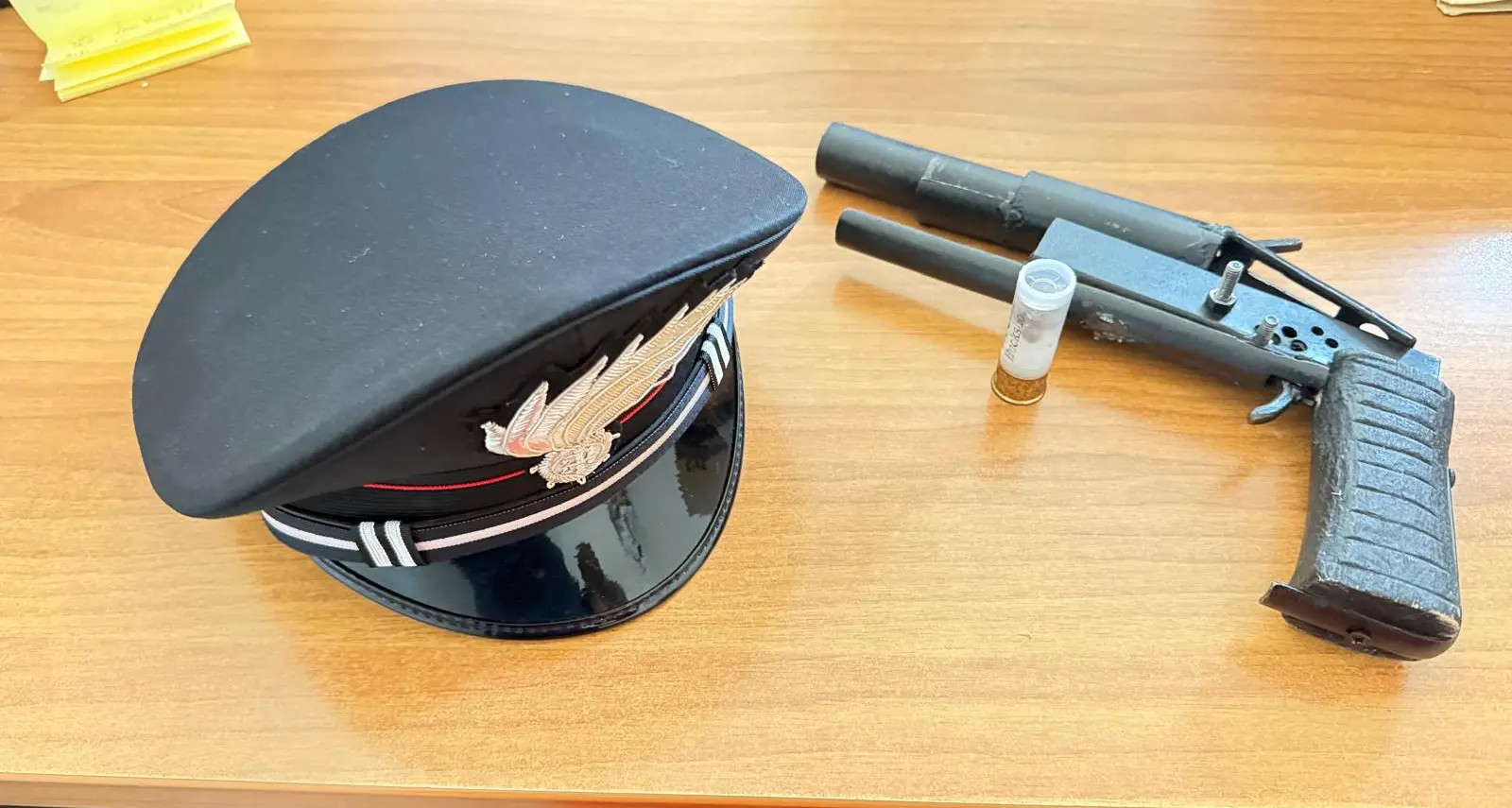 Sorpreso in possesso di una pistola artigianale: arrestato a Carbonia