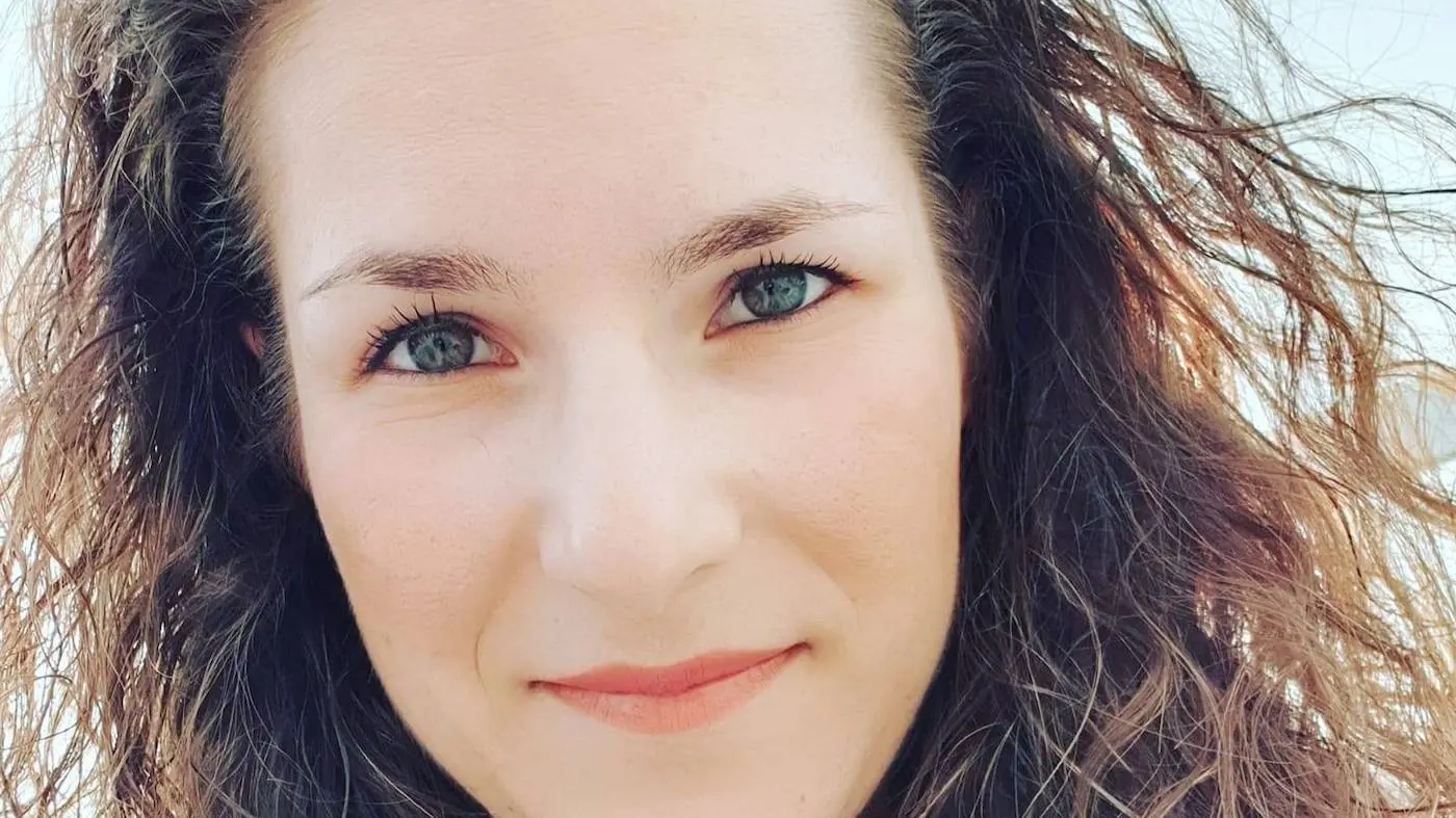 Crolla il tetto di un ristorante a Terracina, muore una sommelier di 31 anni