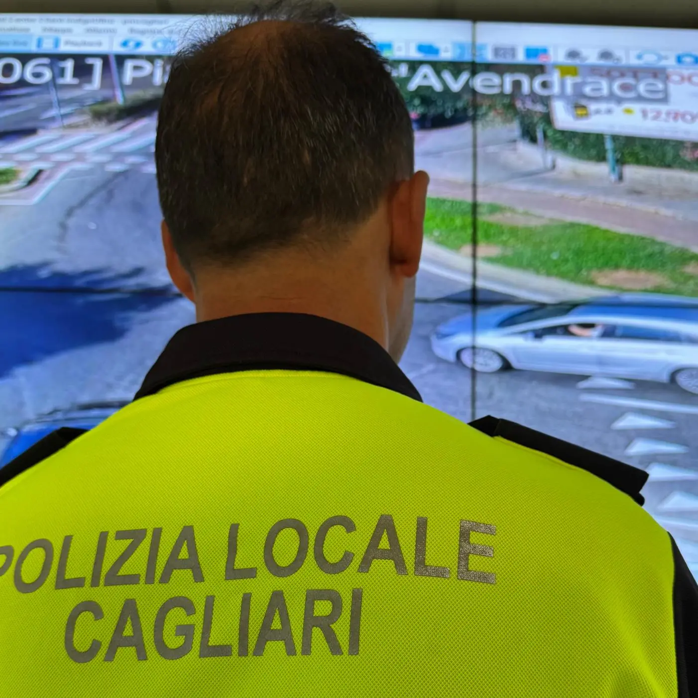 Investe un pedone a Cagliari e scappa: la Polizia locale rintraccia il pirata della strada