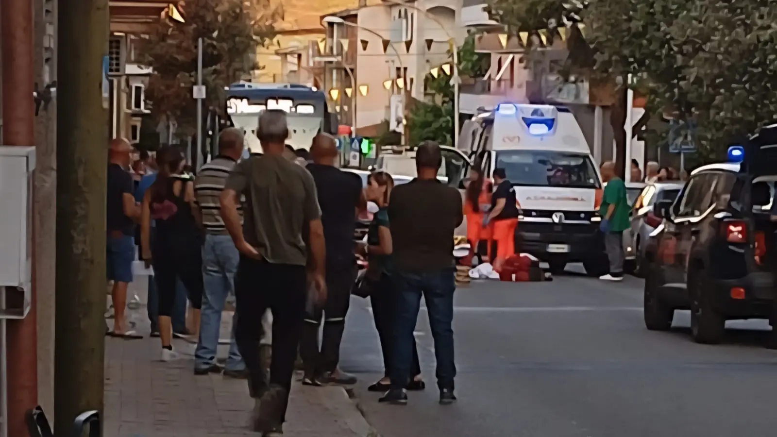 Investita da un'auto a Siniscola: arriva l'elisoccorso