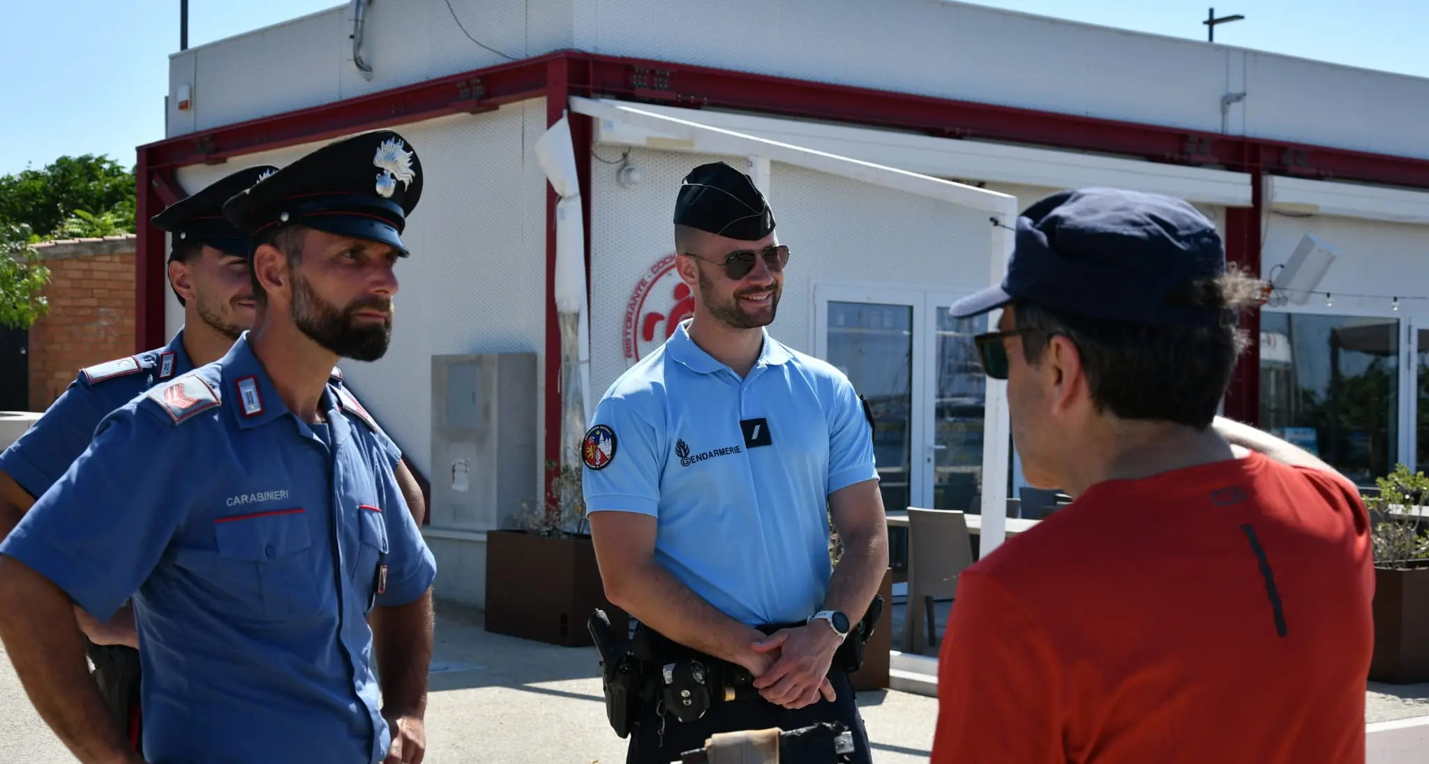 Sicurezza internazionale: Carabinieri e Gendarmeria insieme sulle spiagge del sud Sardegna