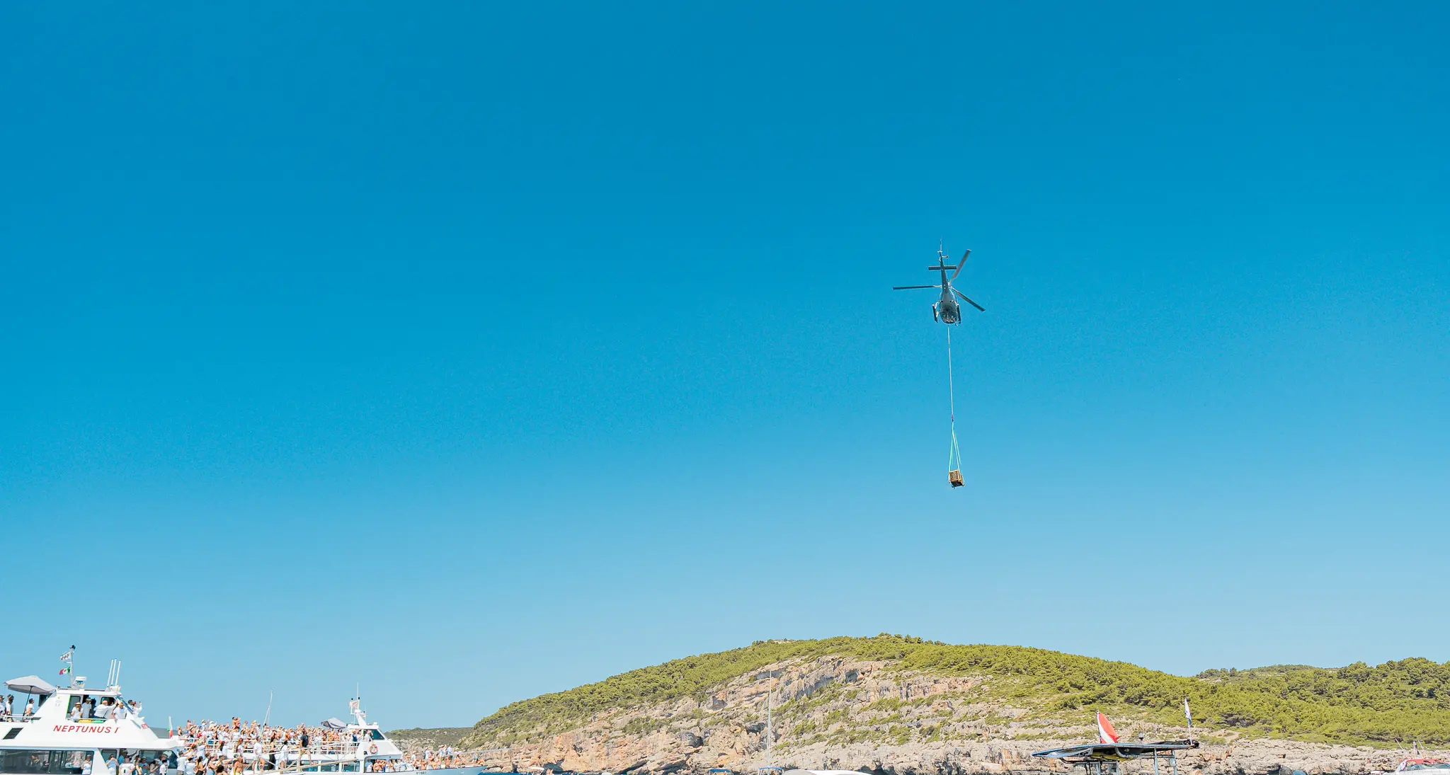 Alghero si anima con l'Akènta Day: tra bollicine e folklore