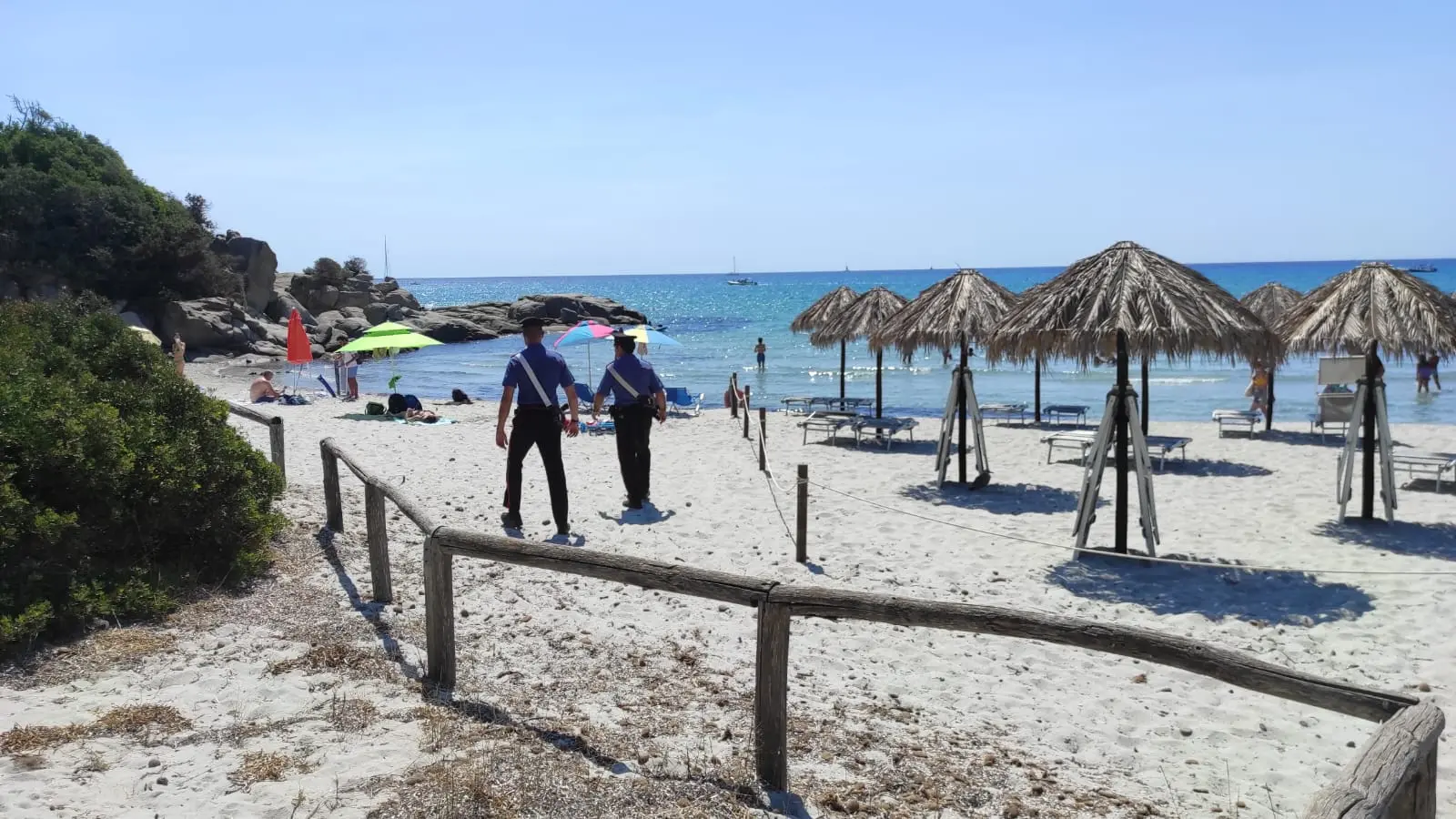 Macabro ritrovamento ad Arbus: mandibola umana sulla spiaggia a Torre dei Corsari
