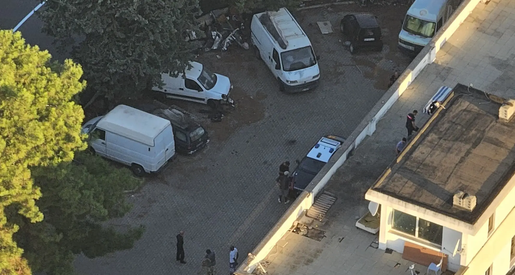 Sgombero capannone a Selargius: in 19 senza documenti, uno maltrattava una tartaruga