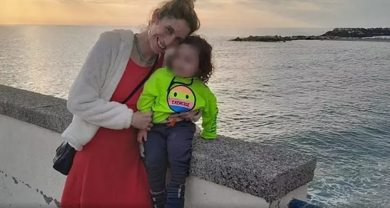 Strage sulla A1, muore anche la piccola Summer. Lotta tra la vita e la morte la madre 37enne