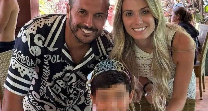 Pedro e la foto del compleanno del figlio: valanga di messaggi omofobi e sessisti sui social
