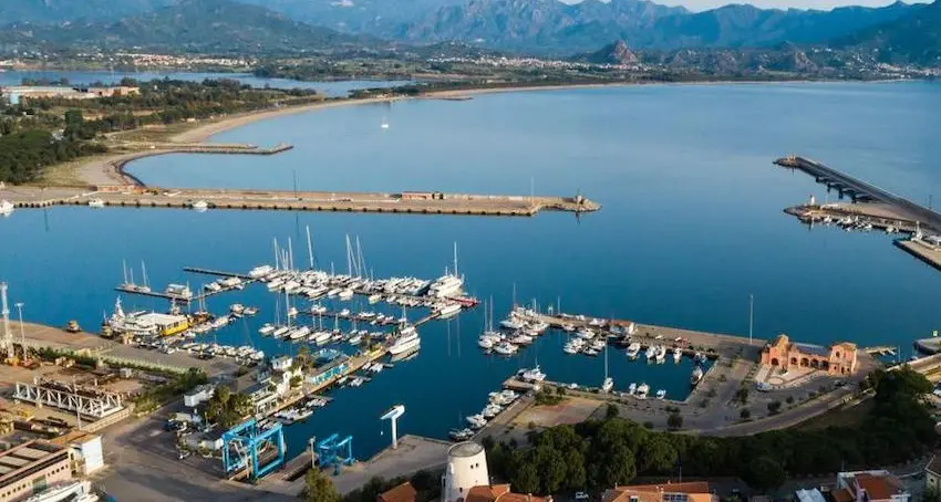 Porto di Arbatax tra la gestione, le tratte e la continuità territoriale