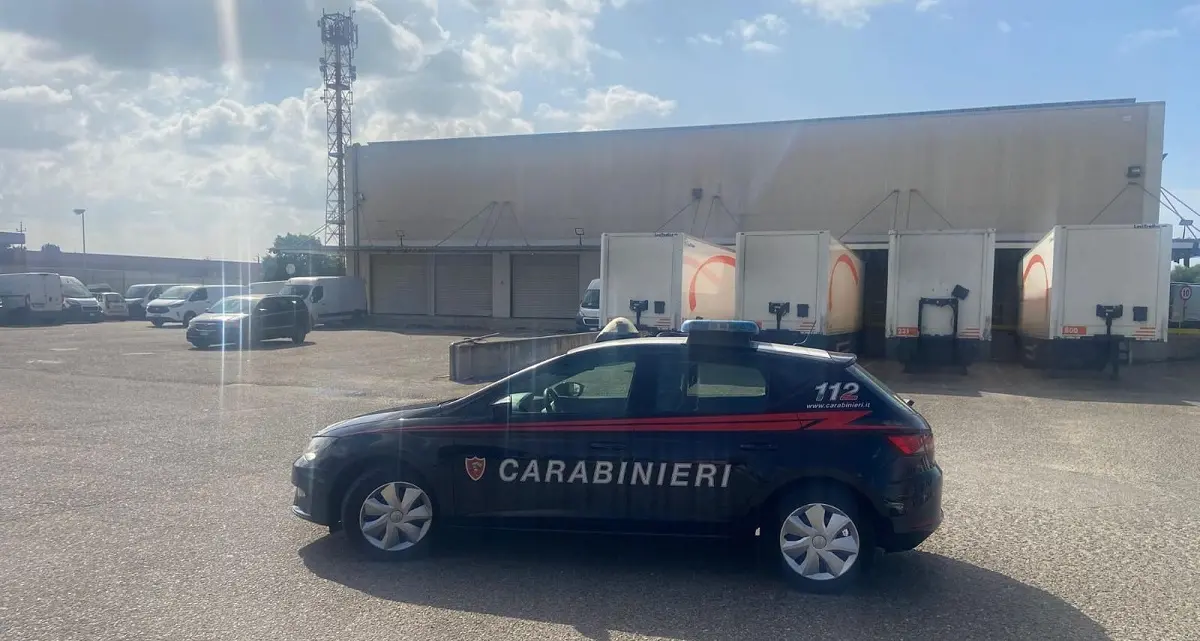 Furto in una sede di spedizioni a Elmas, forzata la cassaforte