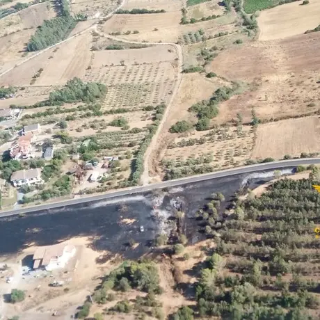 Tredici incendi nella giornata di oggi in Sardegna: a Narcao interviene l'elicottero