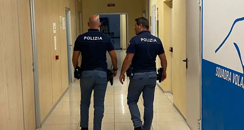 Minaccia un automobilista con un coltello: arrestato 56enne a Sassari