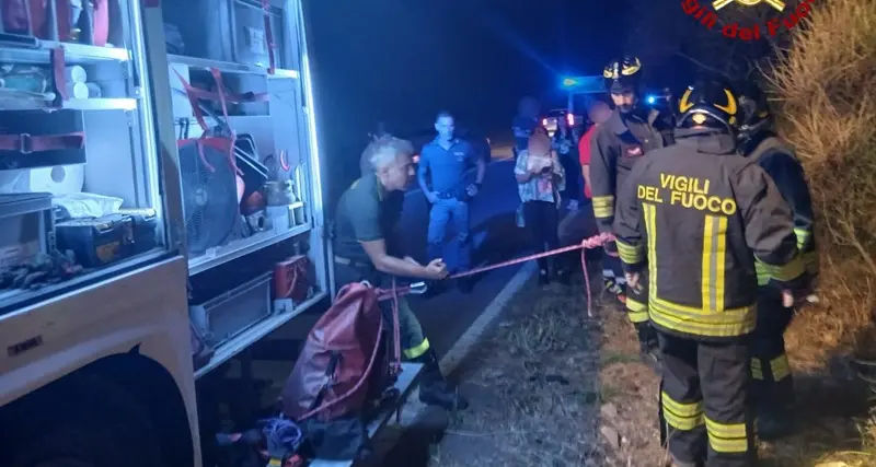 Dopo il concerto di Gabbani cade in un dirupo ad Abbiadori: soccorso dai Vigili del Fuoco