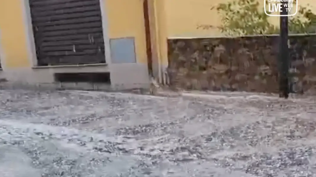 14 agosto, violenta grandinata a Tonara