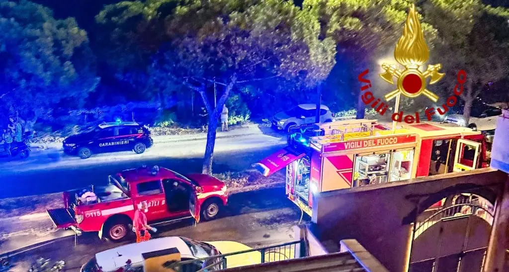 Paura nella notte a Monserrato: incendio in un’abitazione, salvati due adulti e due bambini
