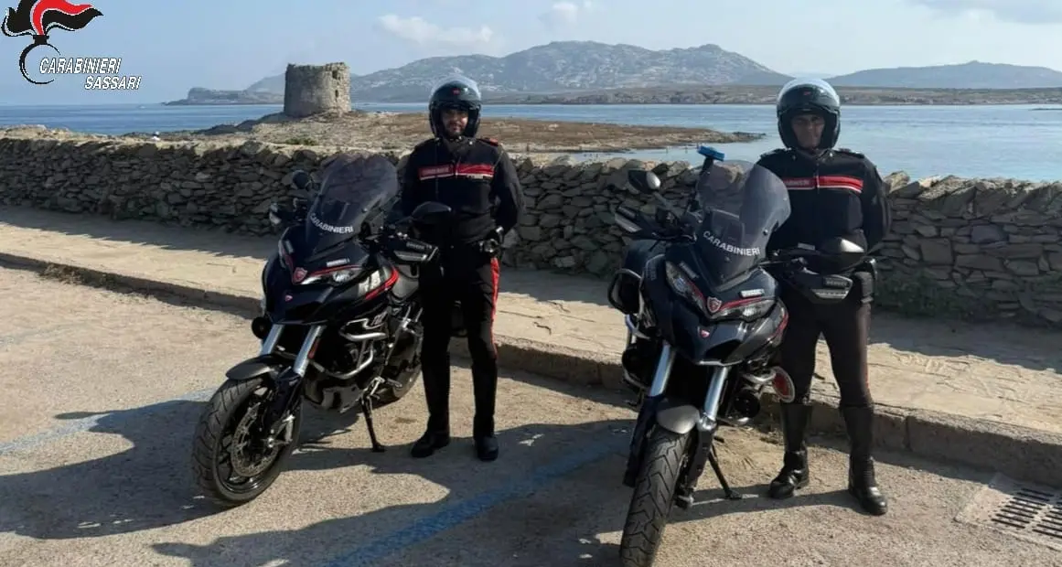 Controlli serrati a Stintino: multe per violazioni al Codice della Strada e alla navigazione