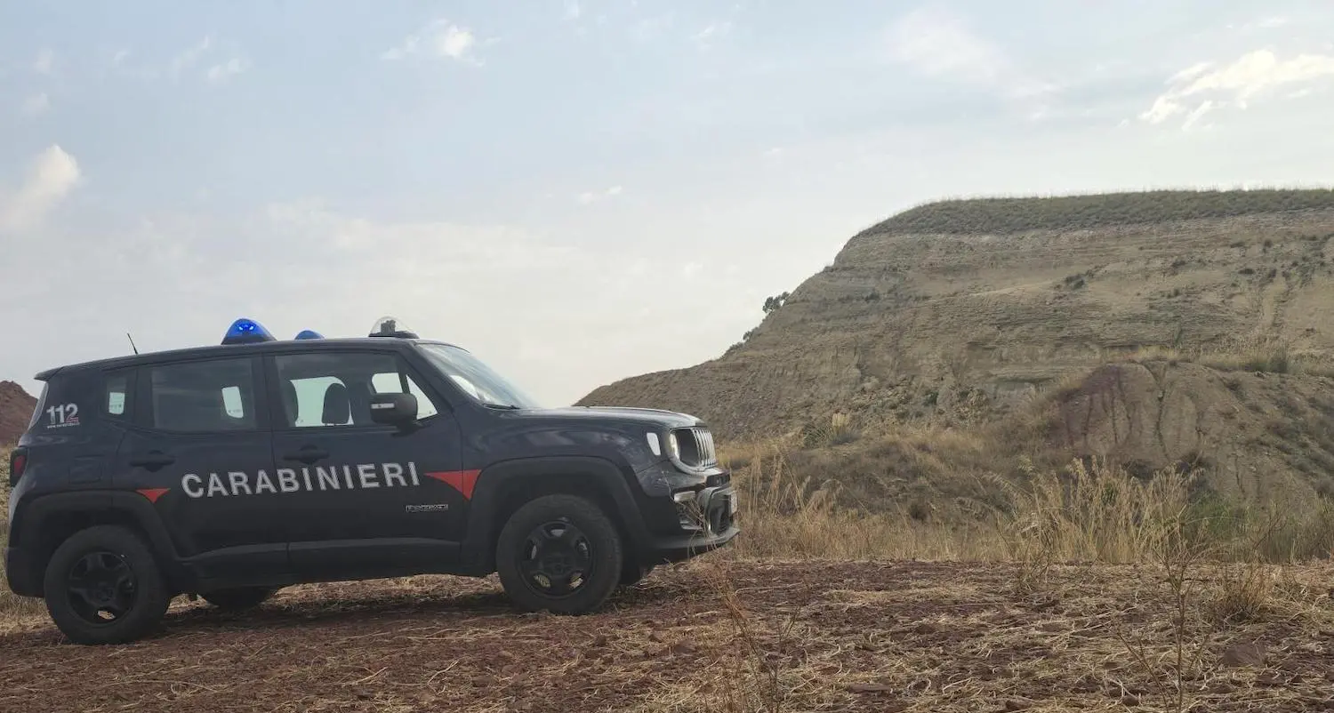 18enne affacciato su un dirupo a Nuraminis: salvato in extremis dai carabinieri