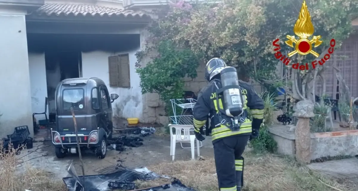 Incendio in un’abitazione ad Arzachena, paura per una coppia