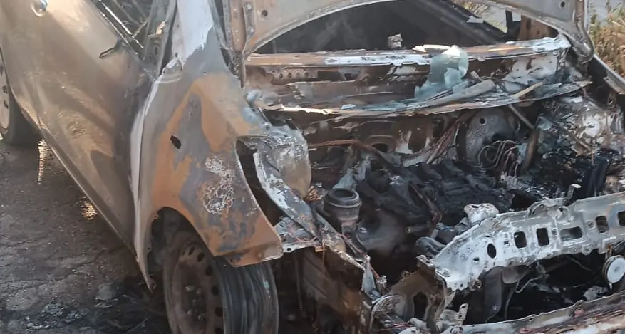 Auto incendiata a Carbonia: una raccolta fondi per aiutare Elisa Muscas