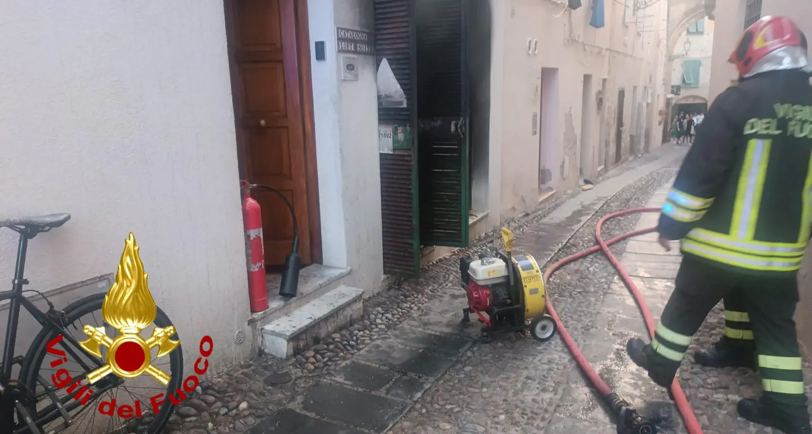 Esplosione in una centralina elettrica: paura ad Alghero, evacuata l'area