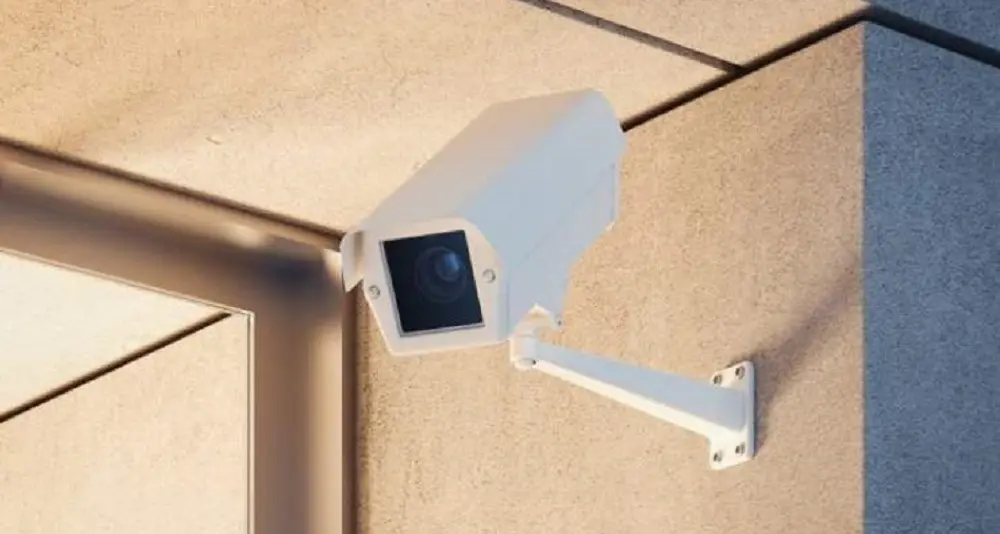 Videocamere hackerate, sul web migliaia di filmati privati in vendita