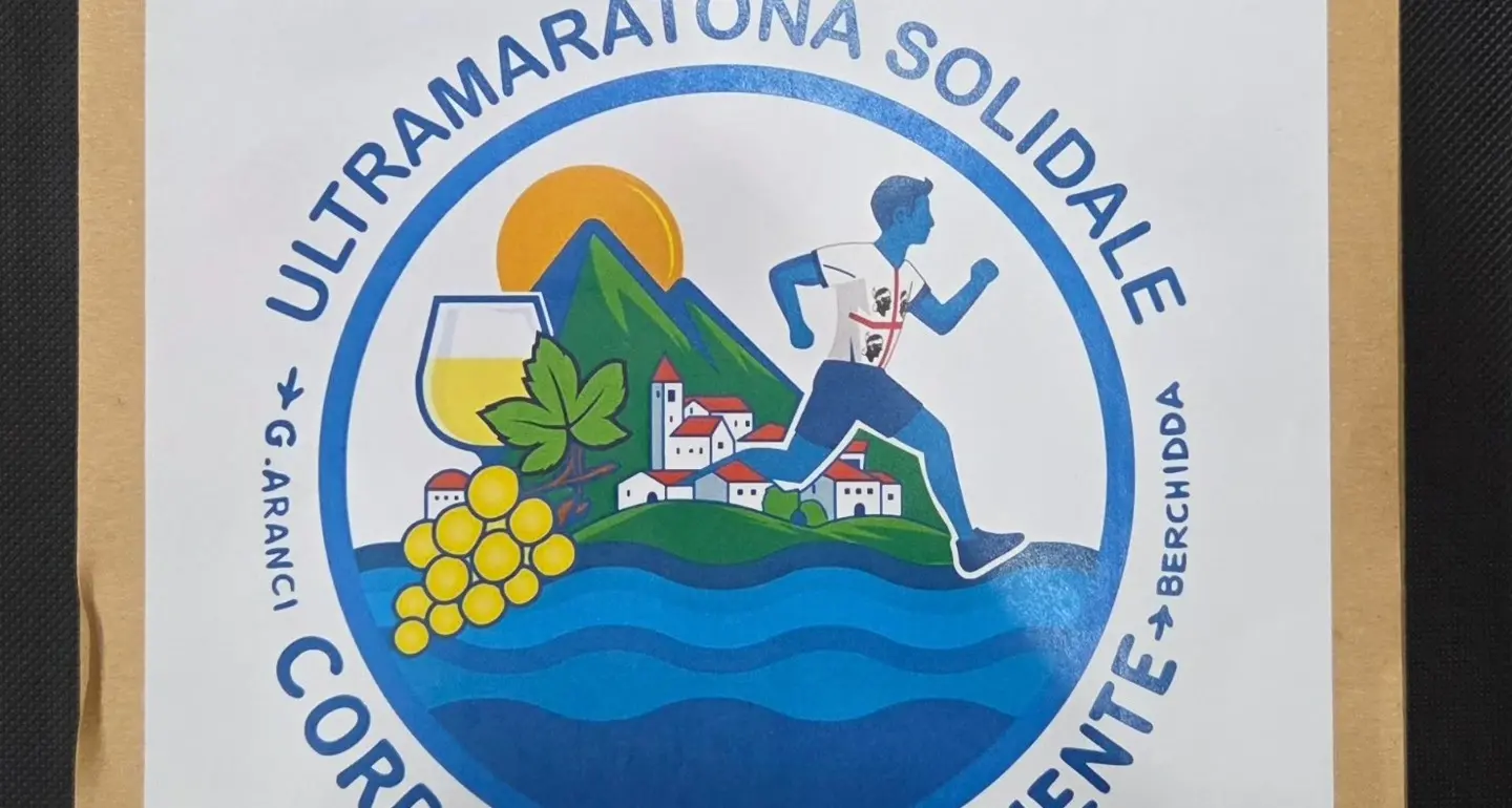 Da Cala Moresca a Berchidda, 65 km di corsa per solidarietà: l’impresa di Maurizio Porcu