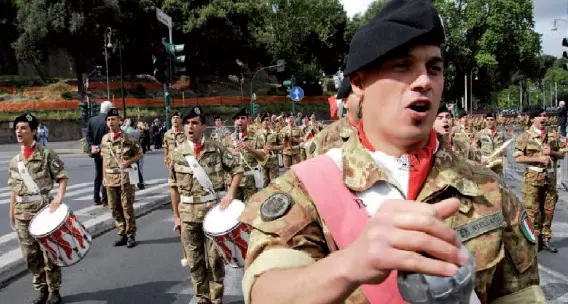 Tradizione e musica: la Banda della Brigata \"Sassari\" protagonista a Tortolì