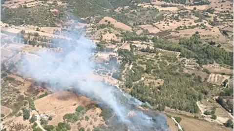 La Sardegna brucia ancora: 26 incendi in un solo giorno, fiamme a Irgoli