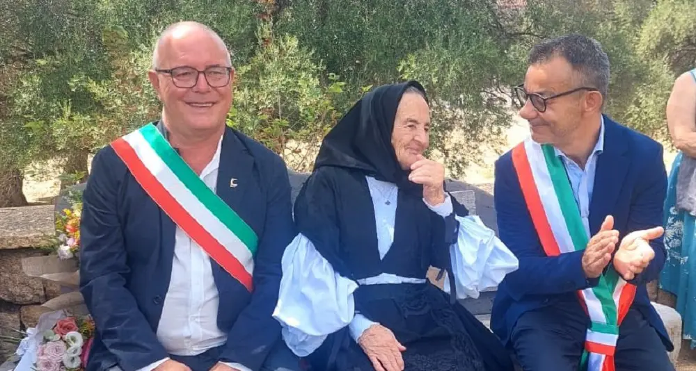 Santa Maria Navarrese celebra i 100 anni di Zia Antonietta