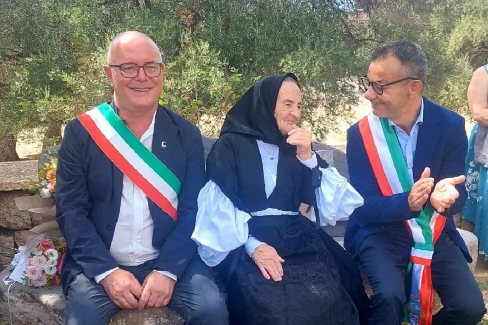 <p>Foto: pagina Facebook Comune di Baunei - Santa Maria Navarrese</p>\\n