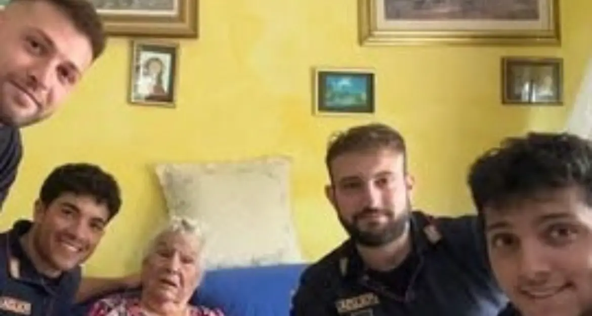 Sola e non mangiava da due giorni: poliziotti in soccorso della signora Vittoria
