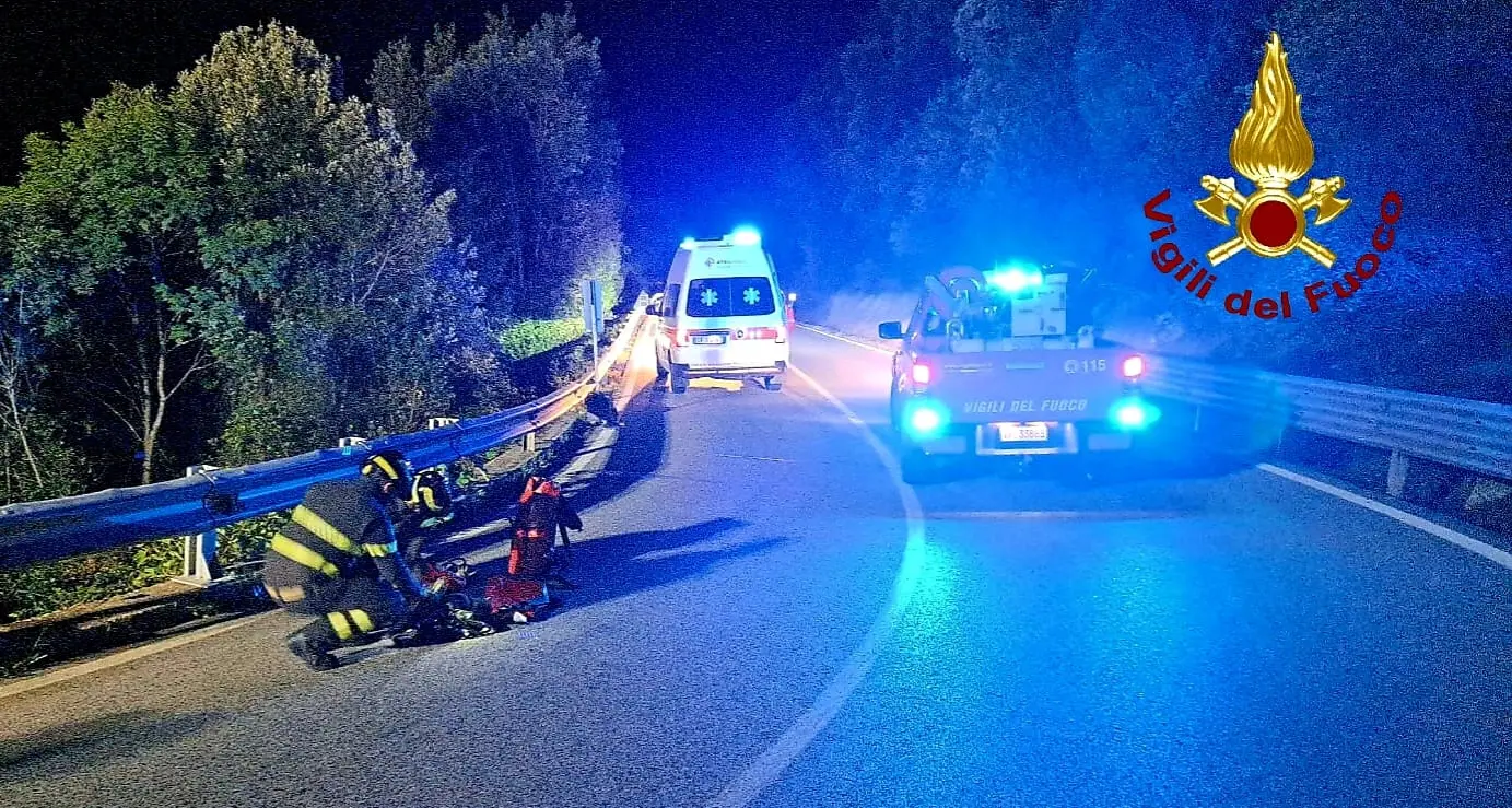 Precipita da un dirupo mentre rientra a casa a piedi: soccorso un ragazzo a Bortigiadas