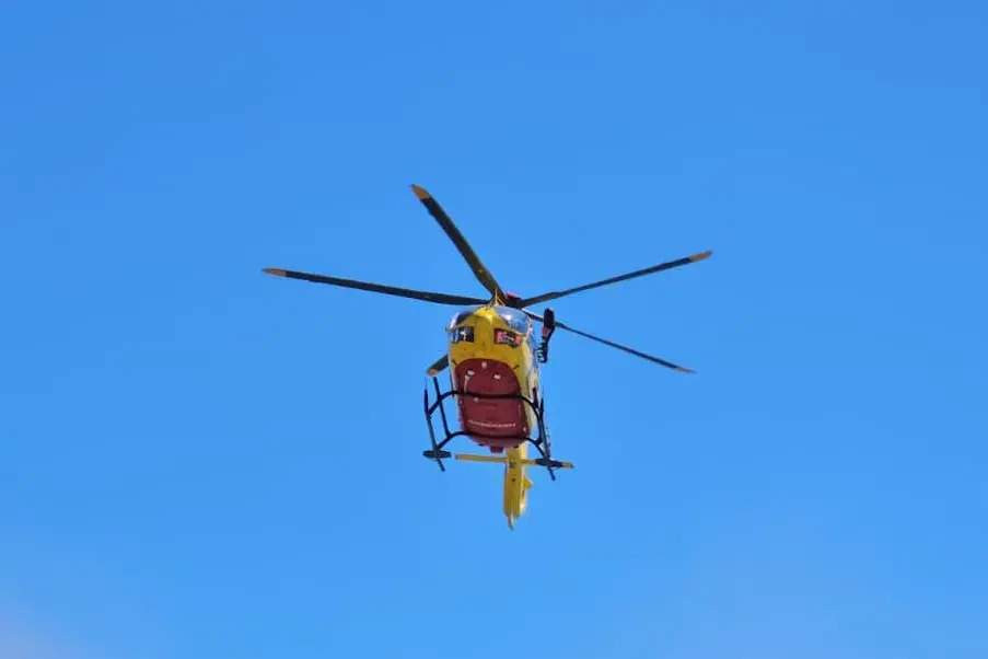Tragedia sulla 131: bambina di otto mesi muore durante il viaggio