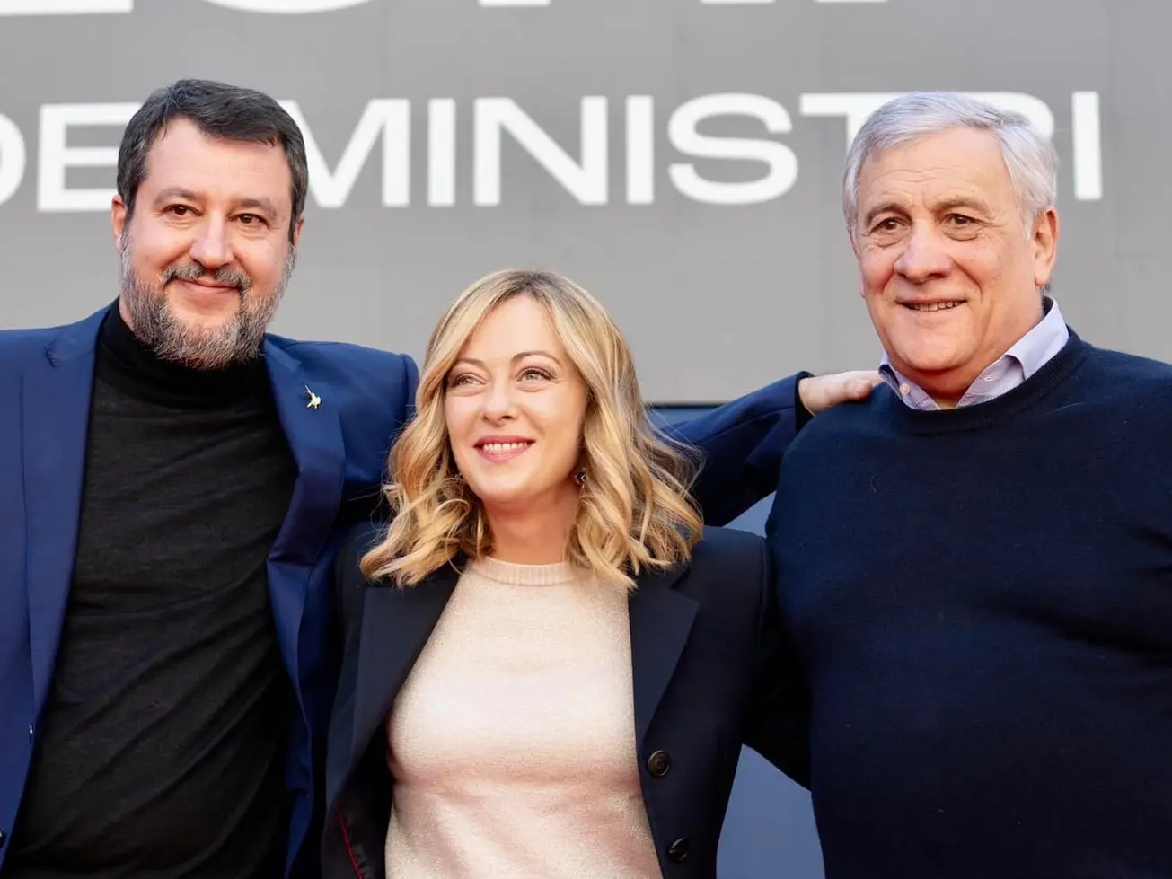 Il petrolio russo spacca il Governo: scontro tra Salvini e Tajani