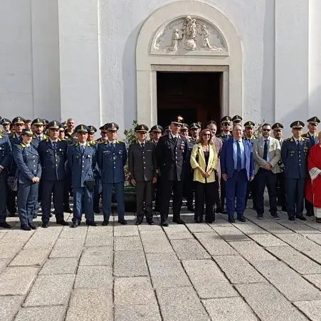 La Guardia di Finanza celebra San Matteo: cerimonia nella Chiesa del Rosario a Nuoro