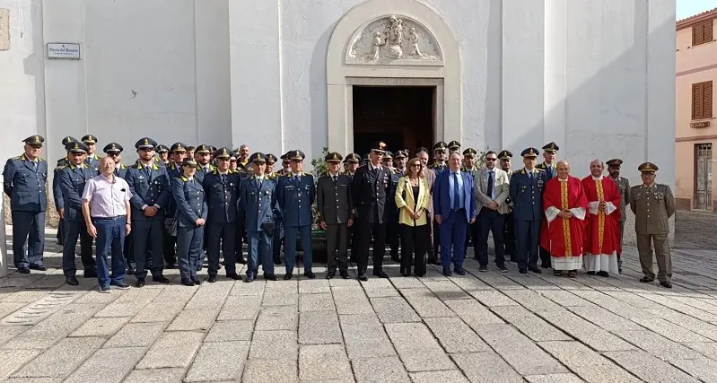 La Guardia di Finanza celebra San Matteo: cerimonia nella Chiesa del Rosario a Nuoro