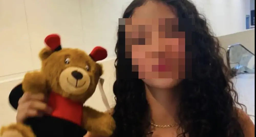 Messico, 14enne muore dopo 2 interventi estetici: indagato il chirurgo, compagno della madre