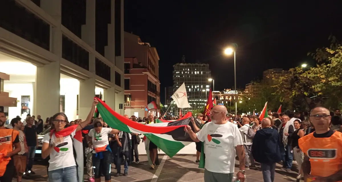 Oggi il Comune di Cagliari riceve la bandiera della Palestina a Palazzo Bacaredda
