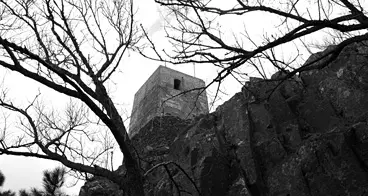 Il Castello di Osilo: fra le rovine della fortezza le cicatrici della storia medievale sarda