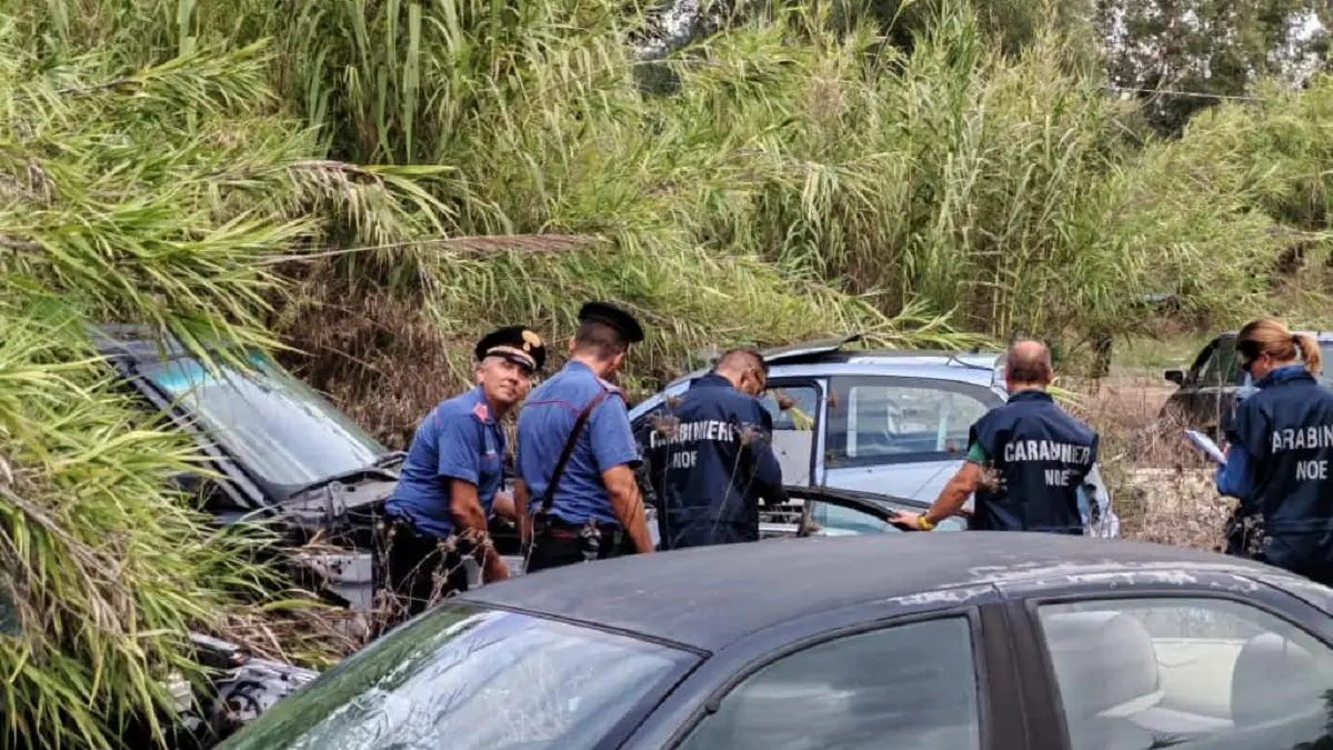 Scoperto deposito abusivo di rifiuti a San Gavino Monreale: denunciato 44enne