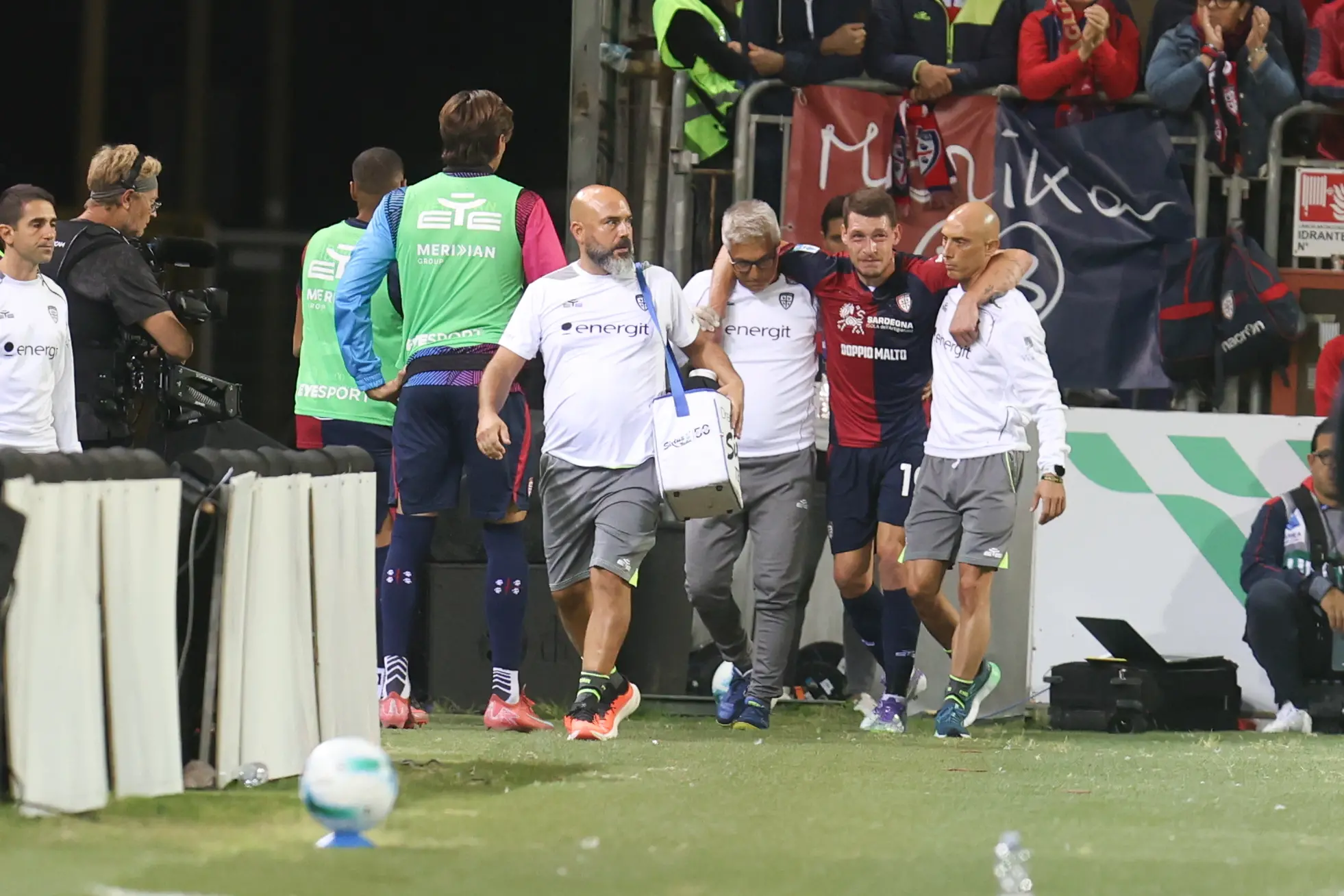 Cagliari, infortunio più grave del previsto per Belotti: lesione al crociato anteriore