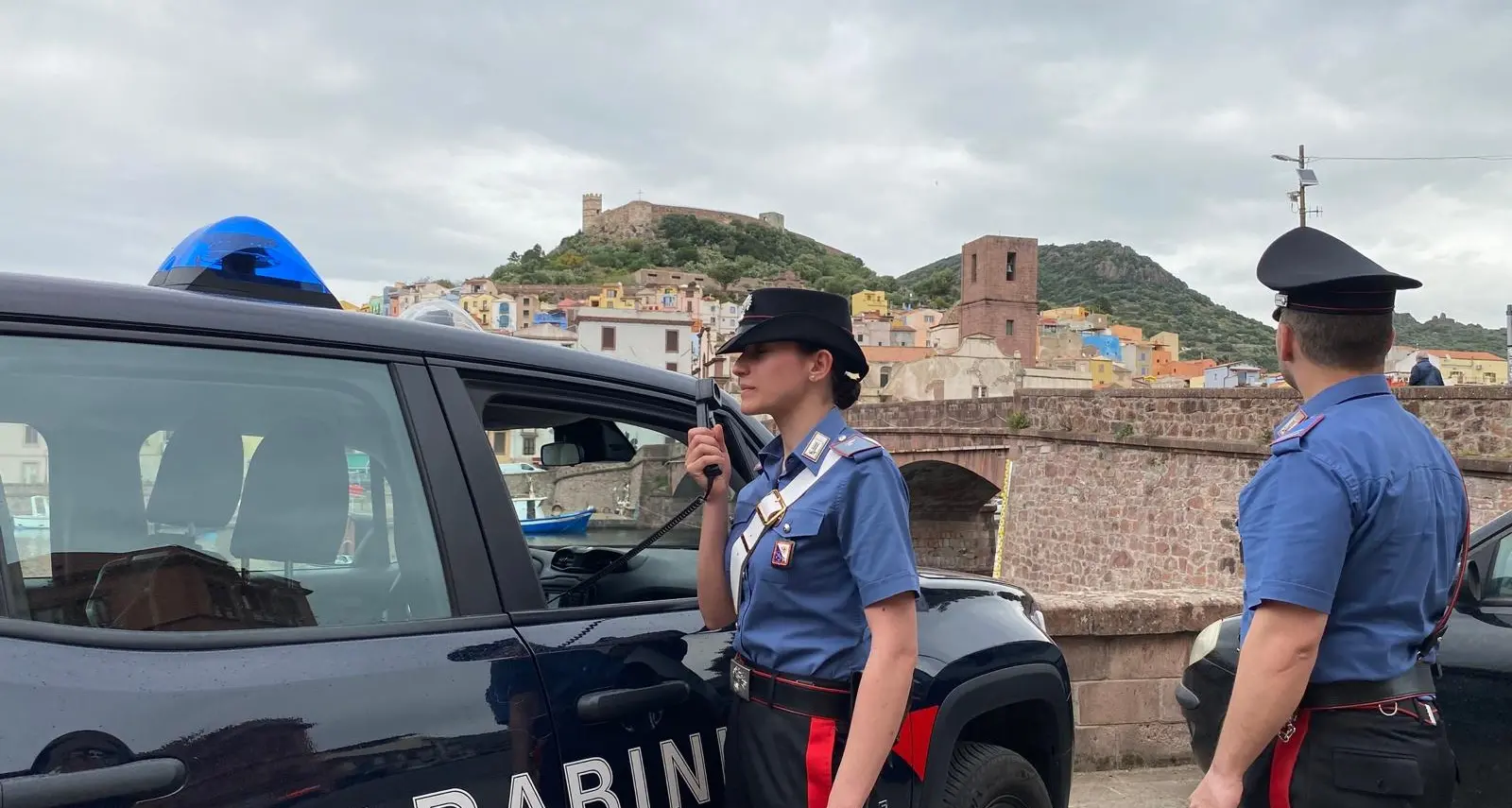 Orrore a Bosa: per un anno abusa della figlia minore della ex moglie, arrestato