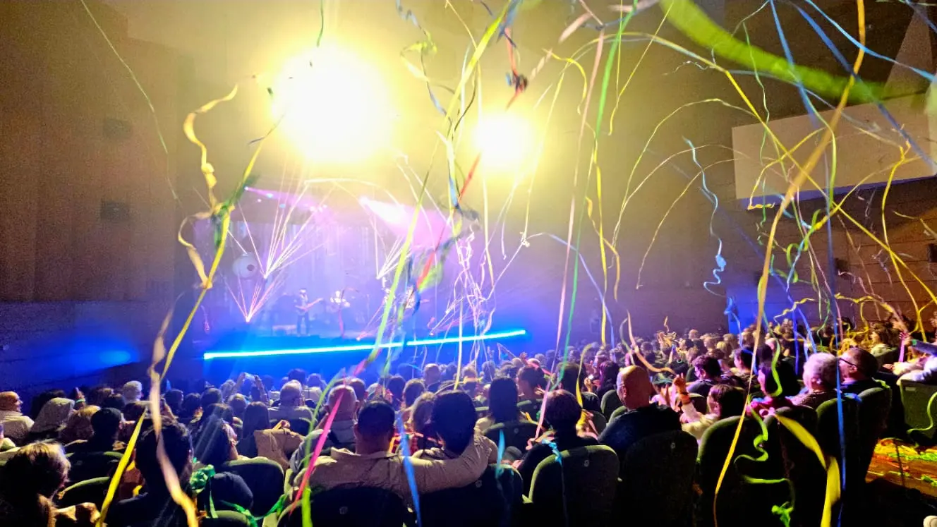 Liveplay: un'immersione totale nell'universo Coldplay a Cagliari e Riola Sardo