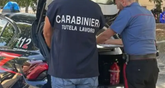Blitz dei Carabinieri contro il lavoro nero: chiusa un'attività e maxi multe nel Nuorese